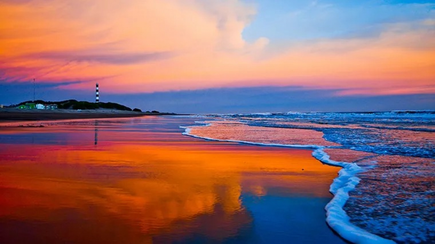 Claromecó, el pueblo de playas amplias y faro centenario que conserva su ritmo sereno