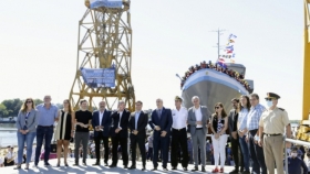 Se realizó la botadura de una nueva embarcación construida en el Astillero Río Santiago
