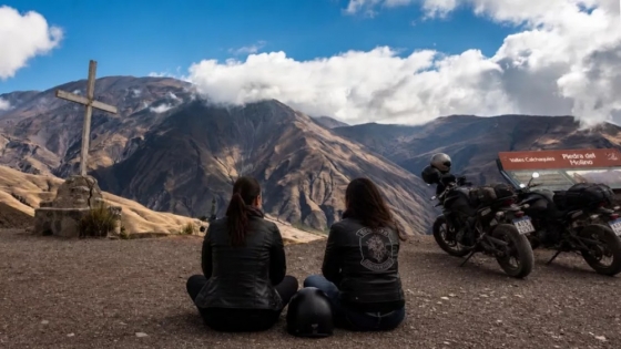 Las rutas del norte argentino se transforman con el debut del primer encuentro para moteras