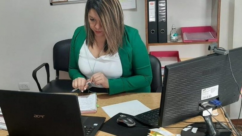 Gobierno interiorizó a emprendedoras y emprendedores de Lago Escondido sobre el programa PROG.RE.SO