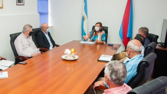 <Coordinan tareas viales con juntas y comunas del departamento Uruguay