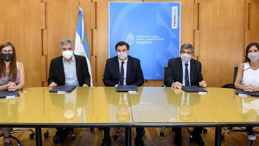 Reparación histórica para científicos del Instituto Antártico Argentino