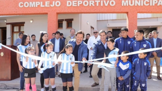 Guachipas: Sáenz inauguró nueva infraestructura deportiva y el canchón municipal