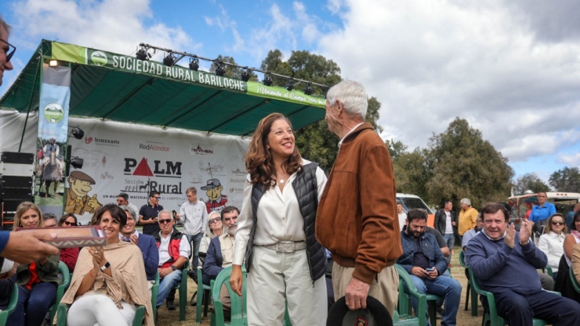 La Gobernadora Carreras participó de la Exposición Rural de Bariloche