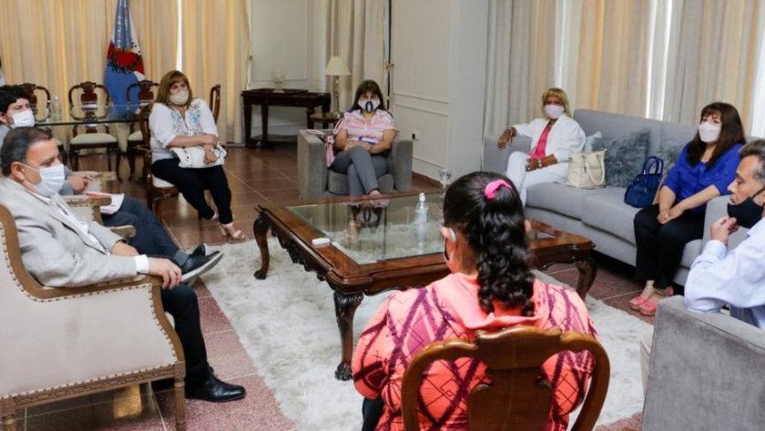 El gobierno provincial busca reactivar la fábrica "Confecciones Riojanas"