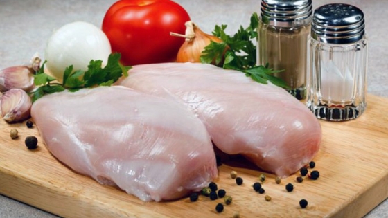 Encuesta nacional: el pollo reafirma su liderazgo en la mesa argentina y crece la demanda por transparencia en su producción