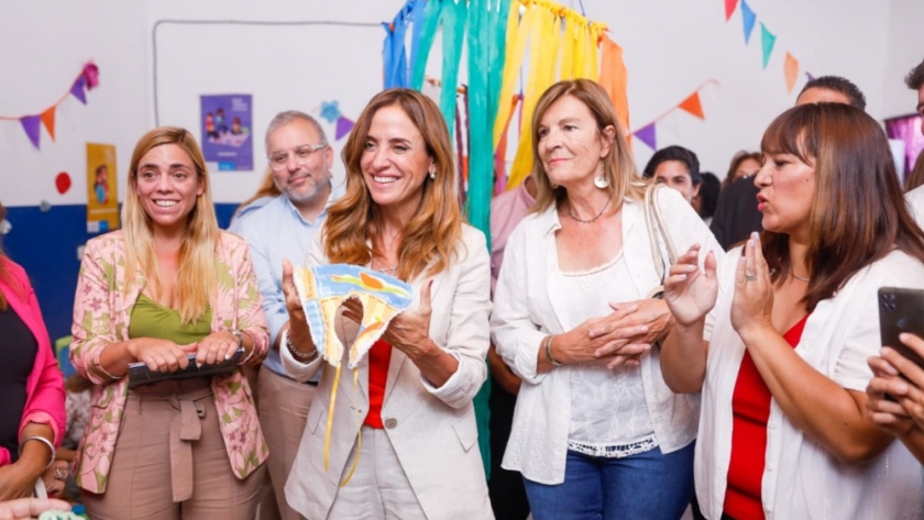 En Río Negro, Victoria Tolosa Paz firmó convenios para fortalecer centros de desarrollo infantil y proyectos productivos