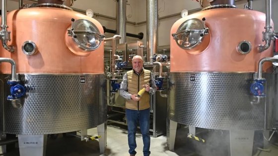 Aguardiente de peras con sello patagónico: cómo una destilería de Río Negro conquista Europa