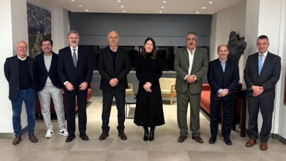 Gobierno y Bolsa de Cereales impulsan simplificación y expansión del comercio agroindustrial