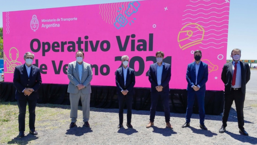 Meoni en el lanzamiento del Operativo Vial 2021: "Pedimos encarecidamente a cada argentino que se sube a un micro y a un auto, que se ponga el cinturón de seguridad"