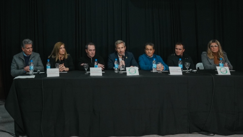 Frigerio confirmó la realización de la carrera de Turismo Carretera en Paraná