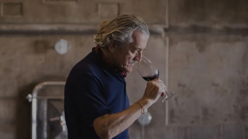 El excéntrico multimillonario suizo que produce vino en un rincón de Patagonia