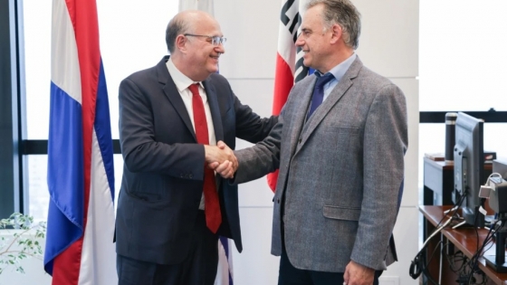 Uruguay fortalece su economía con un plan récord de financiamiento del BID