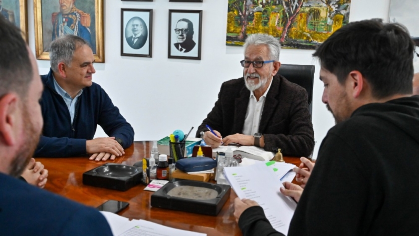 El gobernador mantuvo una nueva reunión con miembros de su gabinete