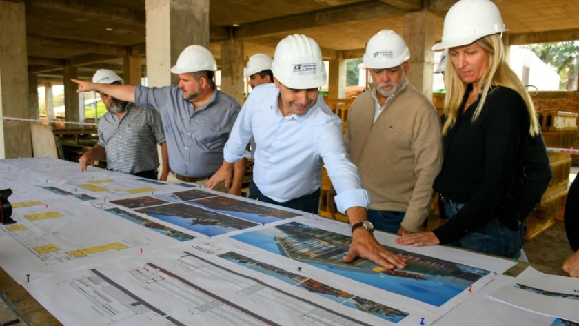 La Unidad exhibe a empresarios su potencial de desarrollo y convergencia de pasado y futuro