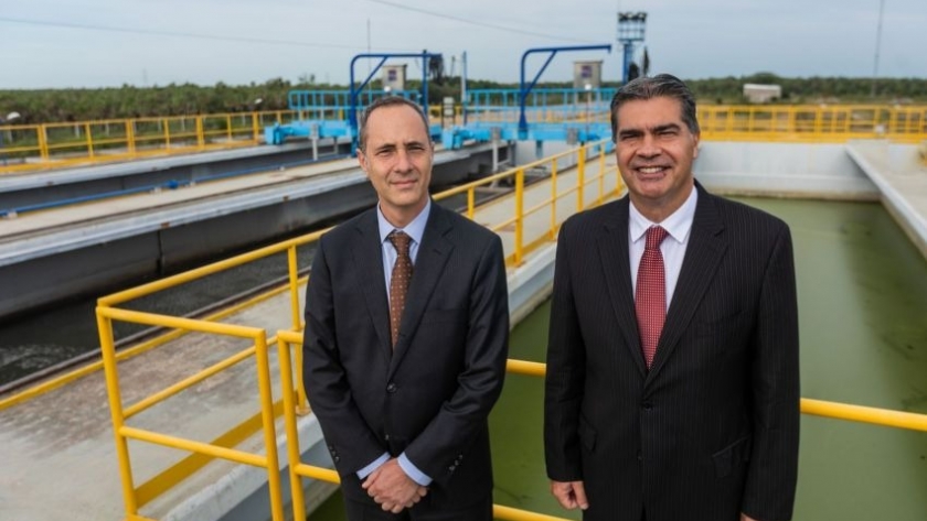 Capitanich y el director del Banco Mundial para Argentina, Paraguay y Uruguay supervisaron el funcionamiento de la planta de líquidos cloacales
