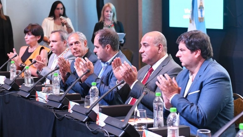 Viviendas y caminos: San Juan participó en los encuentros de ambos consejos federales