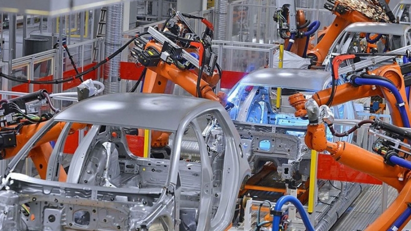 Aumentó en septiembre la producción de autos, cemento y motos