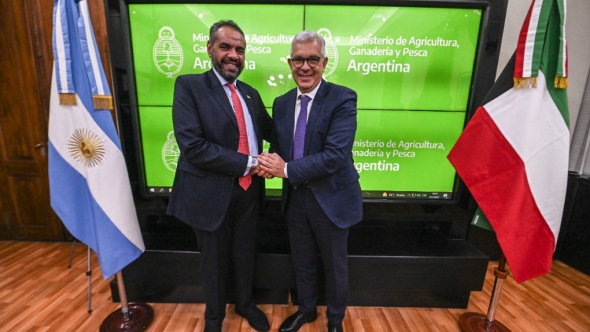 Julián Domínguez analizó con el embajador de Kuwait oportunidades de inversión