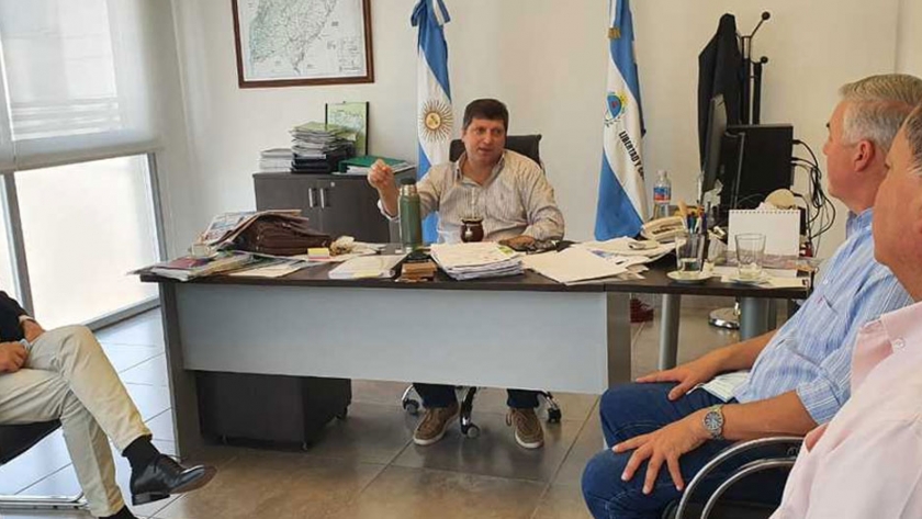 Schiavi expuso los avances del proyecto del parque industrial de Bella Vista