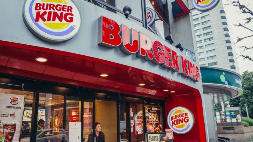 El mensaje de Burger King que invita a sus clientes a comer en Mc Donald's