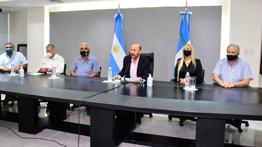Satisfacción de los gremios por el anuncio del Gobernador