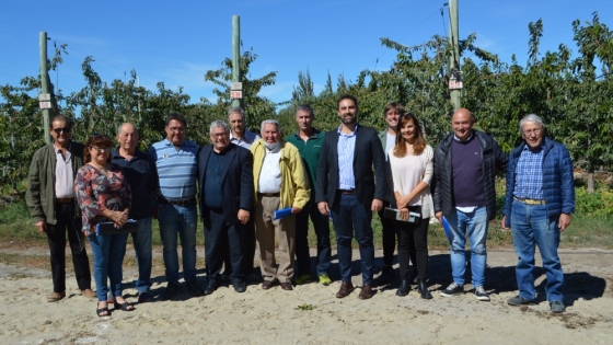 El Gobierno del Chubut entregó aportes económicos a productores de cerezas del VIRCh afectados por heladas tardías