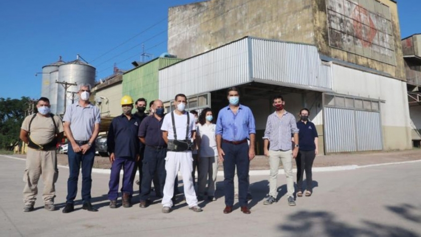 Capitanich inauguró cuadras de pavimento en el barrio Roger Balet de Resistencia