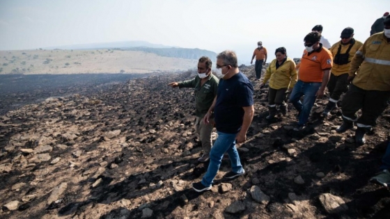 Raúl recorrió los incendios en el cerro Ancasti y anunció la Emergencia Hídrica e Ígnea