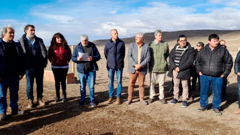 Se inauguró el primer engorde a corral comunitario de la Región Sur