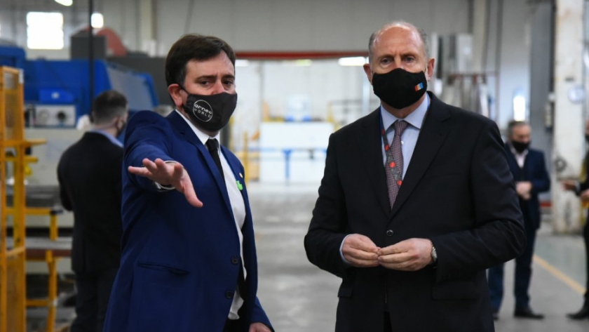 Perotti anunció nuevas líneas de producción y la construcción de una planta en Alvear de la empresa Arneg Argentina