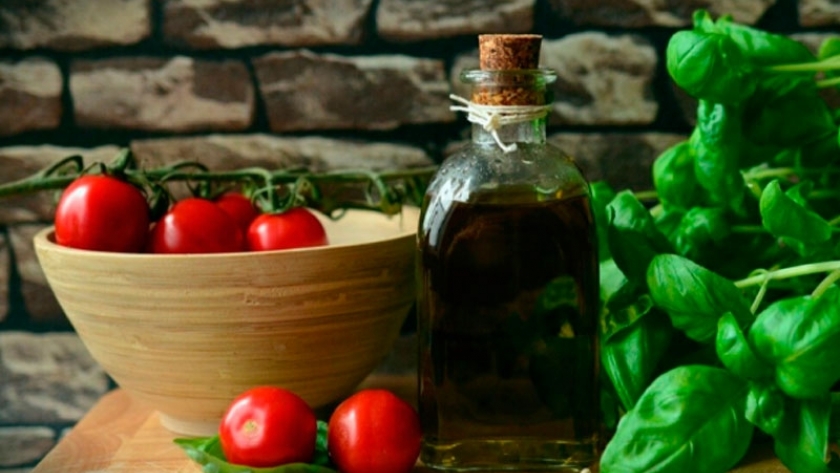 Albahaca, la pareja perfecta del tomate que además es digestiva