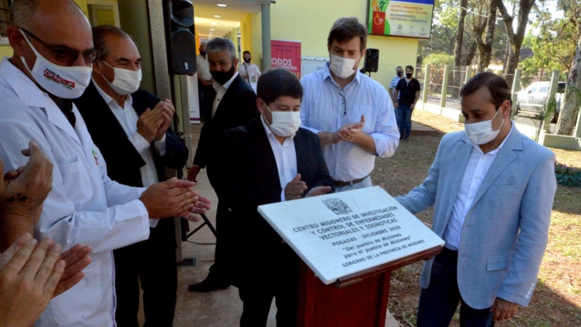 Herrera Ahuad inauguró el nuevo centro misionero de investigación y control de enfermedades zoonóticas y vectoriales en Posadas
