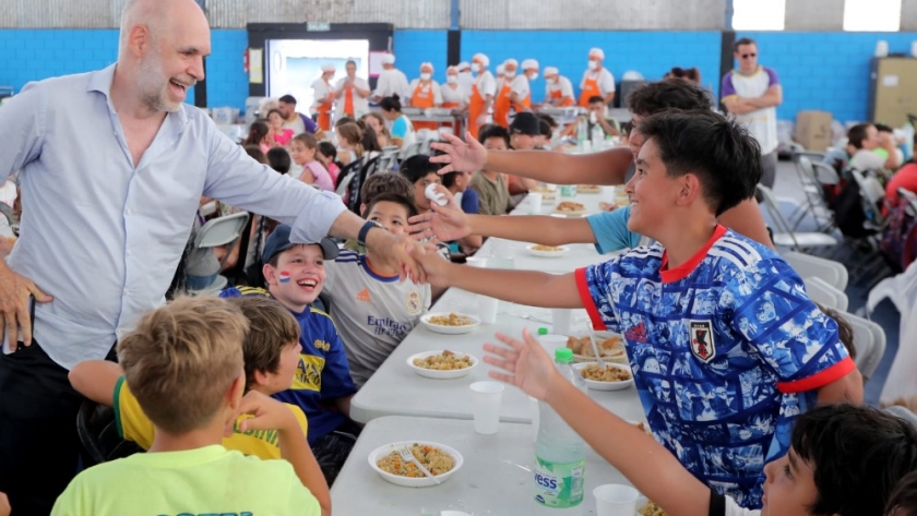 Rodríguez Larreta compartió un encuentro con chicos que asisten a las colonias de verano