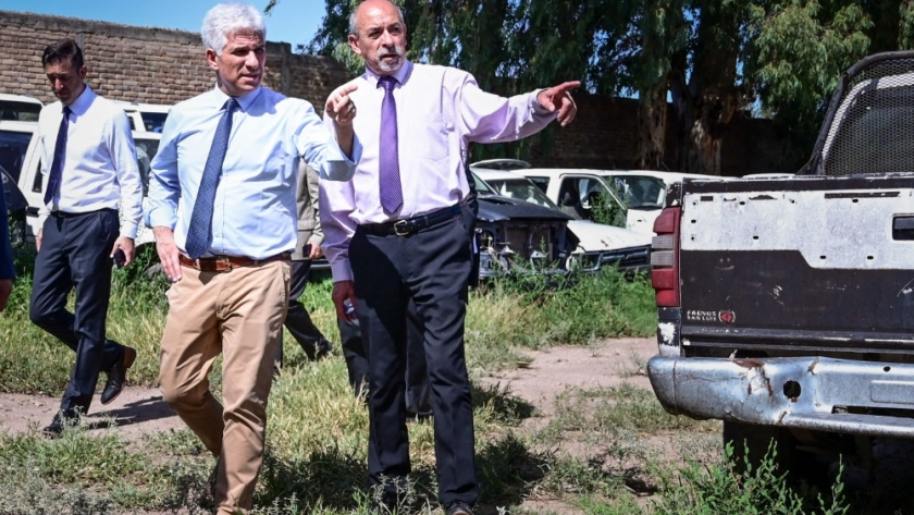 El gobernador Claudio Poggi anunció medidas para paliar la crisis social y económica