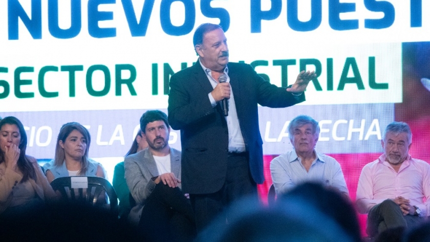 Quintela se reunió con más de 1.000 trabajadores y representantes de empresas