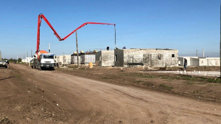 La provincia trabaja en el servicio de gas natural en las 500 viviendas que construye en Paraná