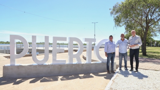 Perotti inauguró el nuevo paseo costero en la unidad III del Puerto Cabotaje de Villa Constitución