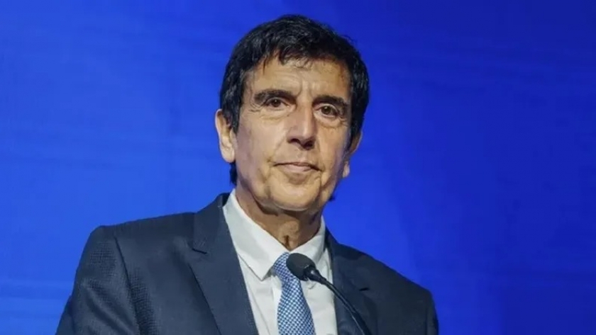 Carlos Melconian advierte sobre el dólar oficial: “Argentina está malgastando dinero a este valor”