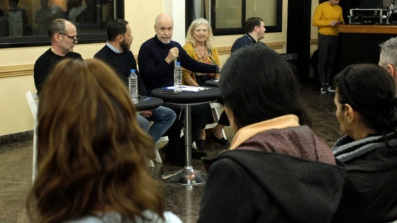 Rodríguez Larreta se reunió con vecinos de San Cristóbal