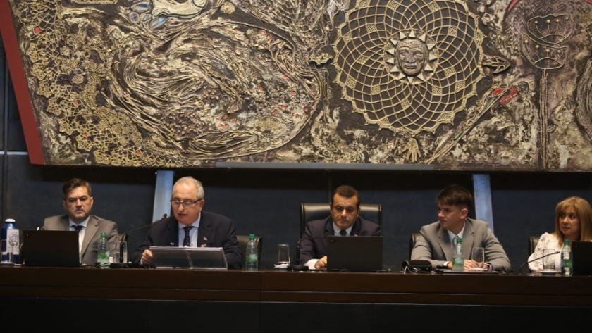 “Hoy gobernar es buscar consensos y, si no los hay, crearlos”, afirmó Hugo Passalacqua en la apertura de sesiones de la cámara de representantes