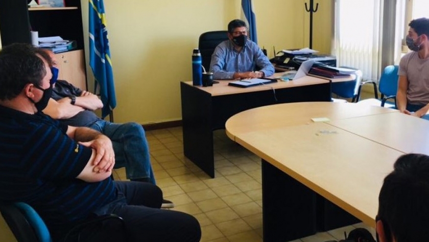 Pesca: Aguilar se reunió con representantes de las flotas amarilla y artesana