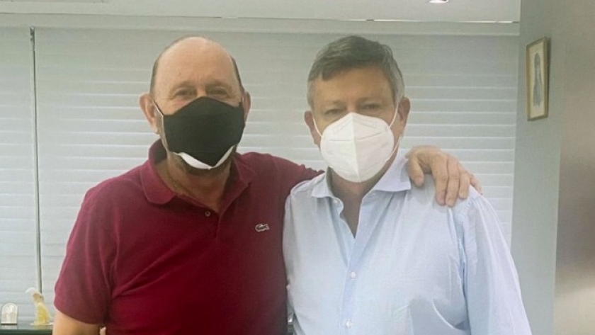 Insfrán recibió al embajador Peppo