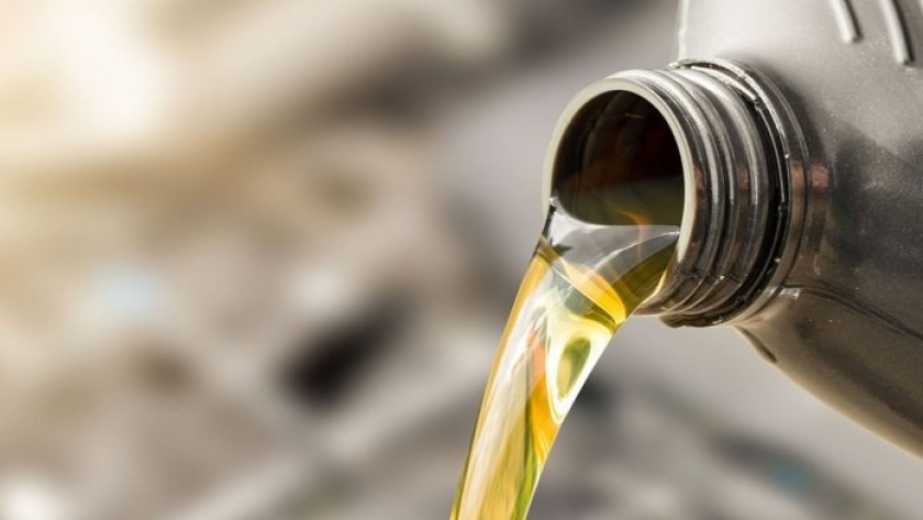 El Gobierno congeló impuestos para acotar el aumento en los combustibles