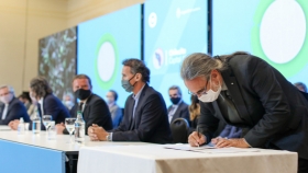Acompañando al Presidente Fernández, Basterra firmó convenios por más de 1000 millones de pesos en La Rioja
