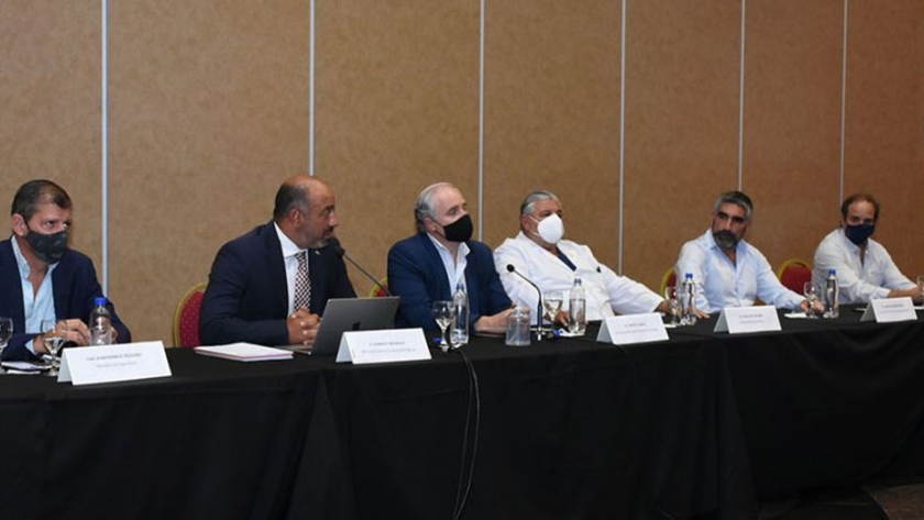 Gobierno y sectores estatales concretaron una mesa general de diálogo