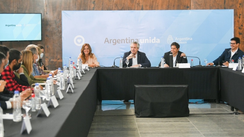 Alberto Fernández en recorrida por Mar de Ajó: “Si defendemos el turismo argentino defendemos el país