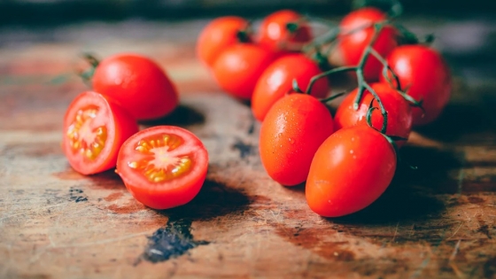 <Los tomates cherry: pequeños pero poderosos aliados para la salud