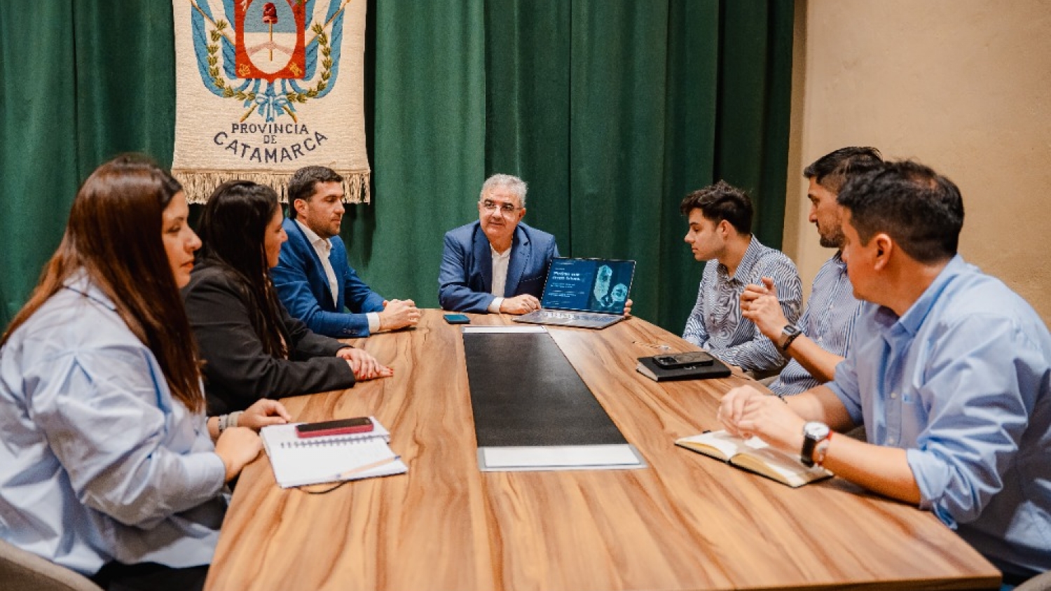 Catamarca impulsa la producción de topacio con inversión privada para exportar al mercado internacional