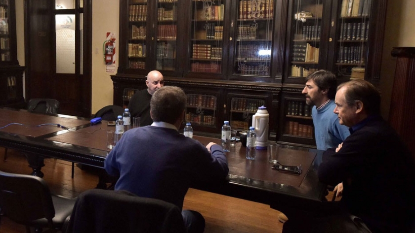 Bordet analizó con diputados del oficialismo el proyecto de ley de emergencia solidaria